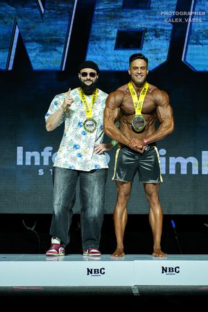 MAN'S PHYSIQUE +179